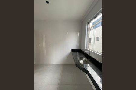 Casa à venda com 130m², 4 quartos e 3 vagas