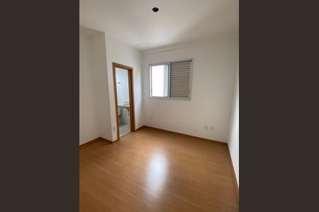 Casa à venda com 4 quartos, 130m² em Liberdade, Belo Horizonte