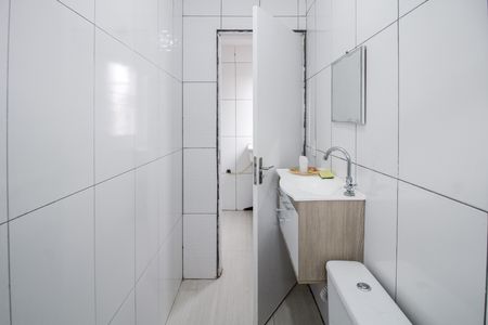 Studio para alugar com 30m², 1 quarto e sem vaga Studio para alugar com 30m², 1 quarto e sem vagaBanheiro