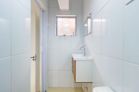 Banheiro de kitnet/studio para alugar com 1 quarto, 30m² em Vila Oratorio, São Paulo