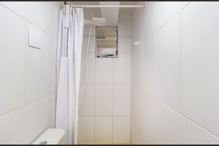 Banheiro de kitnet/studio para alugar com 1 quarto, 30m² em Vila Oratorio, São Paulo