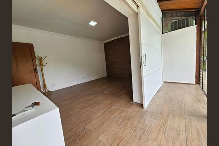Casa para alugar com 900m², 5 quartos e 5 vagasSuíte 1