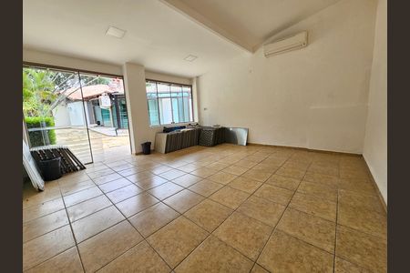 Casa para alugar com 900m², 5 quartos e 5 vagasQuarto 2