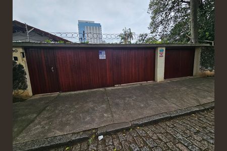 Casa para alugar com 900m², 5 quartos e 5 vagasPlaca