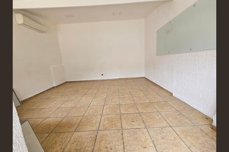 Casa para alugar com 900m², 5 quartos e 5 vagasQuarto 2