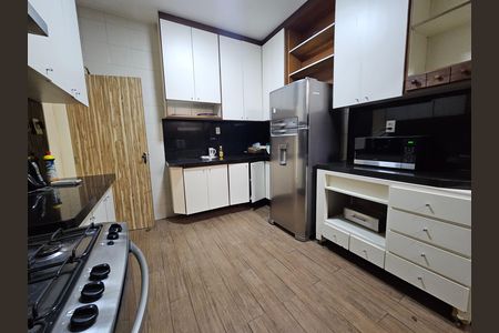 Casa para alugar com 900m², 5 quartos e 5 vagasCozinha