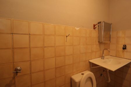 Casa para alugar com 110m², 2 quartos e 1 vagaBanheiro