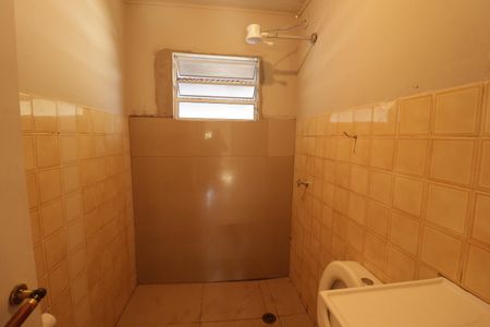 Casa para alugar com 110m², 2 quartos e 1 vagaBanheiro