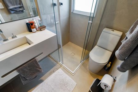 Casa de condomínio à venda com 440m², 3 quartos e 6 vagasBanheiro da Suíte 2