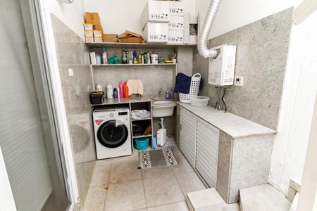 Casa de condomínio à venda com 440m², 3 quartos e 6 vagasÁrea de Serviço