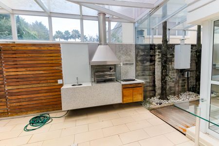 Casa de condomínio à venda com 440m², 3 quartos e 6 vagasÁrea gourmet - churrasqueira