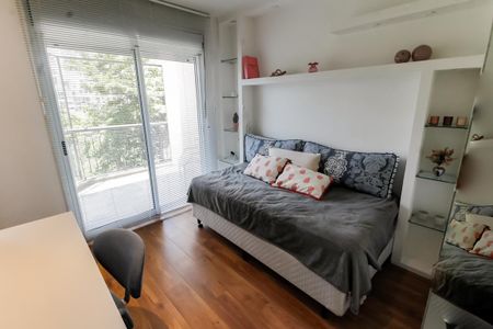 Casa de condomínio à venda com 440m², 3 quartos e 6 vagasSuíte 2