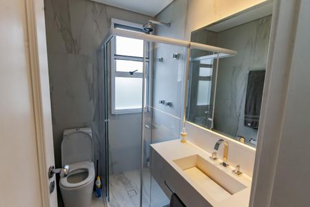 Casa de condomínio à venda com 440m², 3 quartos e 6 vagasBanheiro da Suíte 3