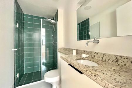 Banheiro da Suíte de apartamento para alugar com 1 quarto, 48m² em Vila Clementino, São Paulo