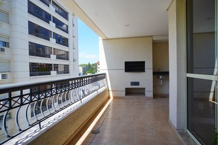 Varanda  de apartamento para alugar com 2 quartos, 104m² em Higienópolis, Porto Alegre