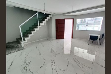 Casa à venda com 3 quartos, 150m² em Vila Scarpelli, Santo André