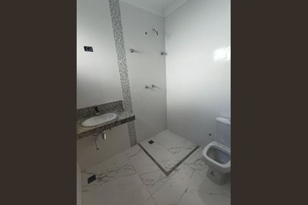 Casa à venda com 3 quartos, 150m² em Vila Scarpelli, Santo André
