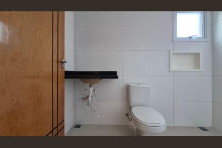 Casa à venda com 85m², 2 quartos e 2 vagasBanheiro