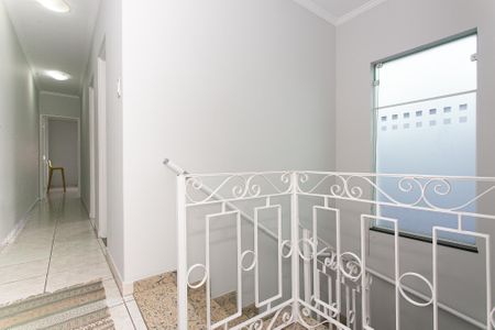 Casa de condomínio à venda com 162m², 3 quartos e 2 vagas Casa de condomínio à venda com 162m², 3 quartos e 2 vagasCorredor