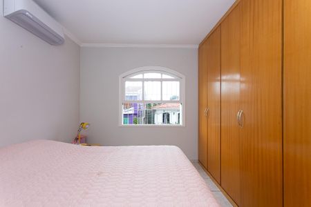 Casa de condomínio à venda com 162m², 3 quartos e 2 vagas Casa de condomínio à venda com 162m², 3 quartos e 2 vagasSuíte