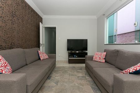 Casa de condomínio à venda com 162m², 3 quartos e 2 vagas Casa de condomínio à venda com 162m², 3 quartos e 2 vagasSala