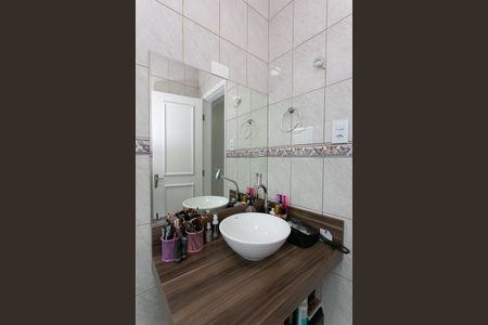 Casa de condomínio à venda com 162m², 3 quartos e 2 vagas Casa de condomínio à venda com 162m², 3 quartos e 2 vagasBanheiro Social