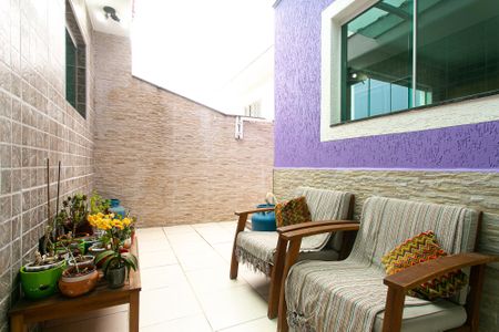 Casa de condomínio à venda com 162m², 3 quartos e 2 vagas Casa de condomínio à venda com 162m², 3 quartos e 2 vagasQuintal