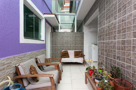 Casa de condomínio à venda com 162m², 3 quartos e 2 vagas Casa de condomínio à venda com 162m², 3 quartos e 2 vagasQuintal