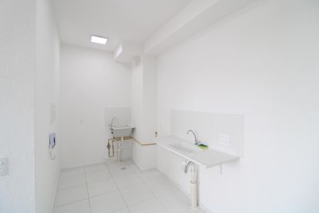 Sala/Cozinha de apartamento para alugar com 2 quartos, 34m² em Veleiros, São Paulo