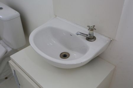 Apartamento para alugar com 36m², 2 quartos e sem vagaBanheiro