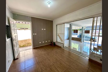 Sala de casa para alugar com 2 quartos, 150m² em Vila Rosalia, Guarulhos