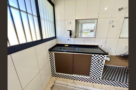 Casa à venda com 150m², 2 quartos e 1 vagaCozinha 