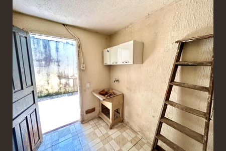 Casa à venda com 150m², 2 quartos e 1 vagaÁrea de Serviço