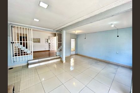 Casa à venda com 150m², 2 quartos e 1 vagaGaragem