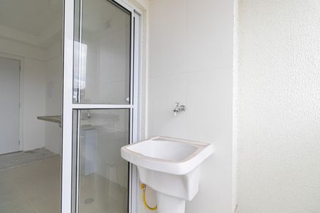Apartamento à venda com 48m², 2 quartos e 1 vaga Apartamento à venda com 48m², 2 quartos e 1 vagaVaranda e Área de Serviço