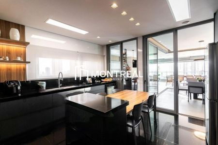 Apartamento à venda com 375m², 4 quartos e 6 vagas