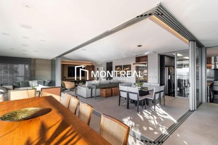 Apartamento à venda com 375m², 4 quartos e 6 vagas