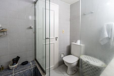 Apartamento à venda com 115m², 3 quartos e 2 vagas Apartamento à venda com 115m², 3 quartos e 2 vagasQuarto 1 - Banheiro da Suite