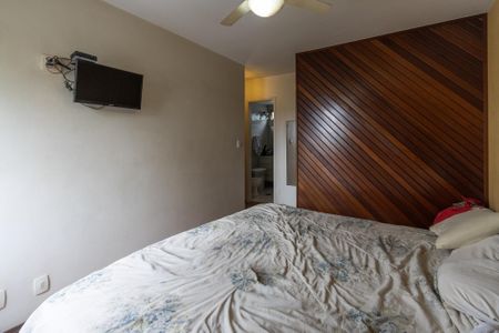 Apartamento à venda com 115m², 3 quartos e 2 vagas Apartamento à venda com 115m², 3 quartos e 2 vagasQuarto 1 - Suite