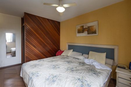Apartamento à venda com 115m², 3 quartos e 2 vagas Apartamento à venda com 115m², 3 quartos e 2 vagasQuarto 1 - Suite