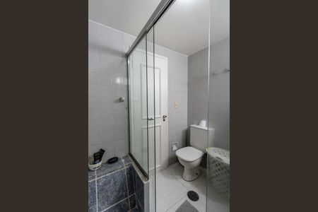 Apartamento à venda com 115m², 3 quartos e 2 vagas Apartamento à venda com 115m², 3 quartos e 2 vagasQuarto 1 - Banheiro da Suite