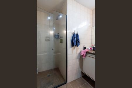 Apartamento à venda com 115m², 3 quartos e 2 vagas Apartamento à venda com 115m², 3 quartos e 2 vagasBanheiro do Corredor