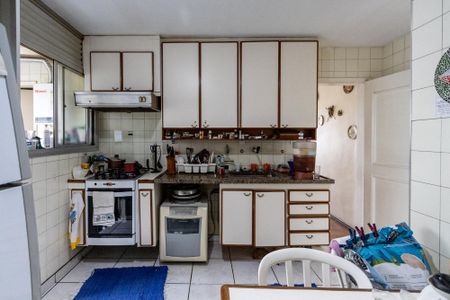 Apartamento à venda com 115m², 3 quartos e 2 vagas Apartamento à venda com 115m², 3 quartos e 2 vagasCozinha
