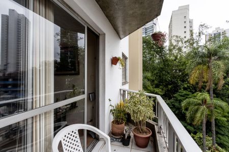 Apartamento à venda com 115m², 3 quartos e 2 vagas Apartamento à venda com 115m², 3 quartos e 2 vagasVaranda