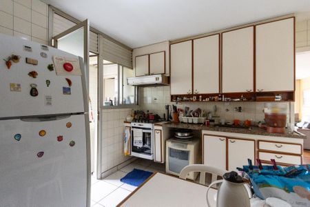 Apartamento à venda com 115m², 3 quartos e 2 vagas Apartamento à venda com 115m², 3 quartos e 2 vagasCozinha