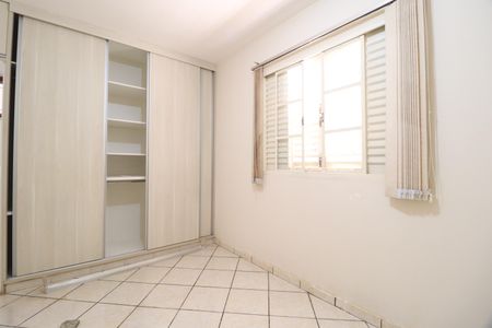 Casa para alugar com 140m², 3 quartos e 3 vagasSuíte