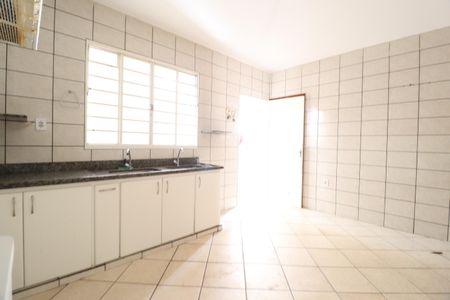 Casa para alugar com 140m², 3 quartos e 3 vagasCozinha