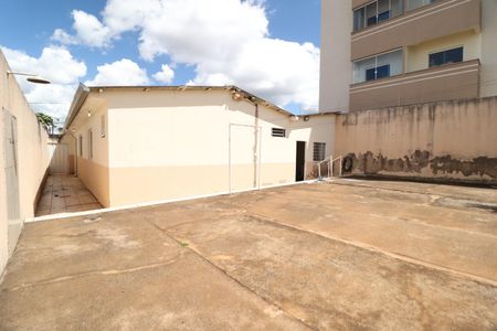 Casa para alugar com 140m², 3 quartos e 3 vagasQuintal