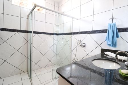 Casa para alugar com 140m², 3 quartos e 3 vagasBanheiro