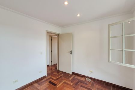 Casa à venda com 253m², 4 quartos e 2 vagasSuíte 2